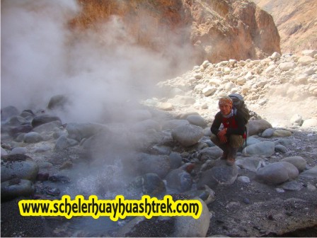 Geyser en el Ca??n del Colca